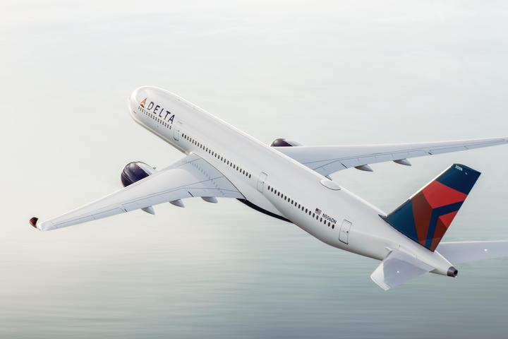 Airbus 350-900 in flight