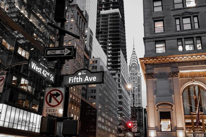 The intersection of W. 42nd Street and 5th Avenue in New York City.