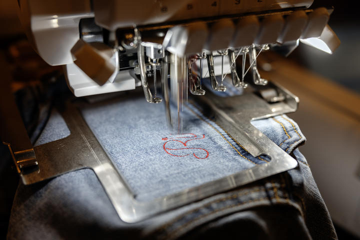 The first 100 SkyMiles members to check in Delta’s SXSW Lounge received an exclusive denim jacket and were able to have it personalized with a limited-edition vintage patch with unique name embroidery.&nbsp;