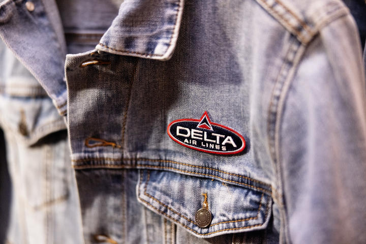 The first 100 SkyMiles members to check in Delta’s SXSW Lounge received an exclusive denim jacket and were able to have it personalized with a limited-edition vintage patch with unique name embroidery.&nbsp;
