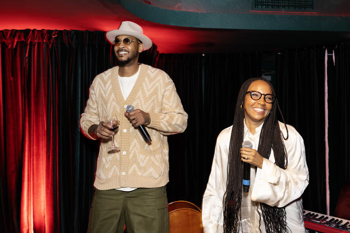 At Delta's reservation only speakeasy for Medallion members at SXSW, members got to enjoy truly exclusive experiences, like a wine experience with NBA legend and entrepreneur Carmelo Anthony and co-founder Asani Swann of VII(N)-The Seventh Estate.