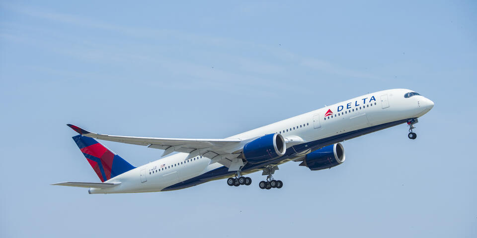Airbus A350 in the air