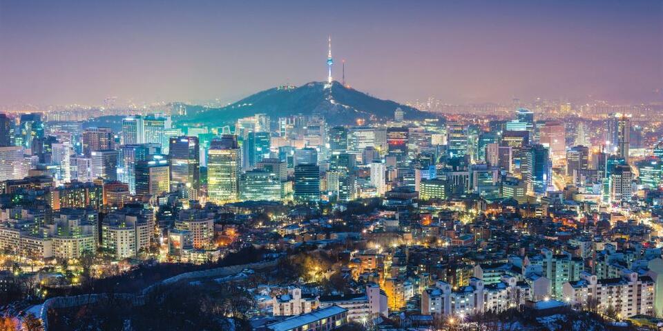 Skyline view of Seoul, South Korea.