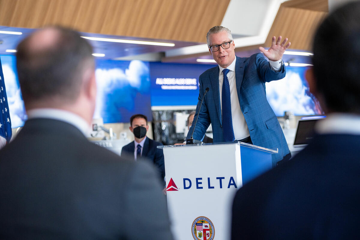 Ed Bastian at a March 29, 2022, ribbon-cutting at LAX.